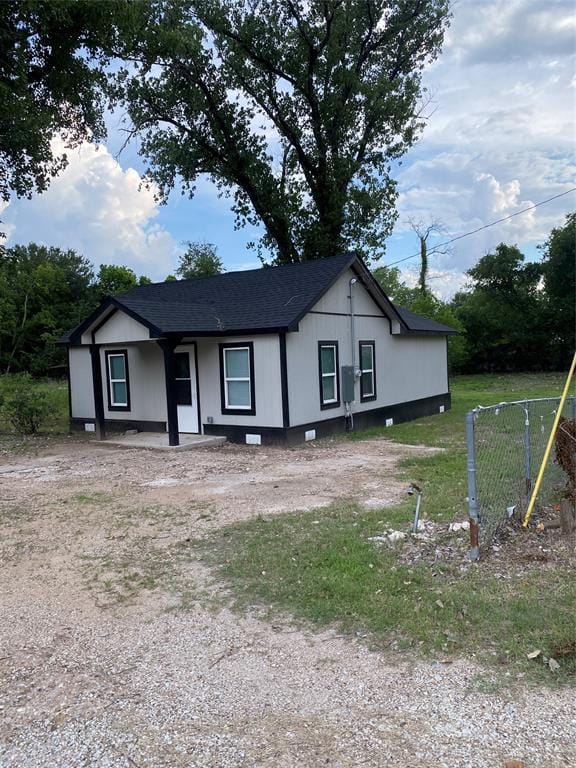 324 Hogan Lane, Bellmead TX 76705 - Photo 6