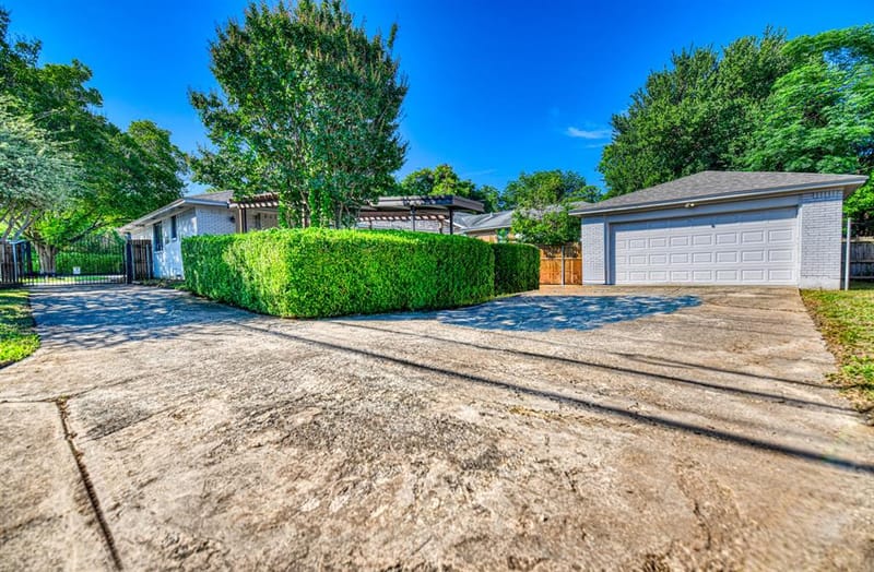 2305 Fenestra Drive, Dallas TX 75228 - Photo 33