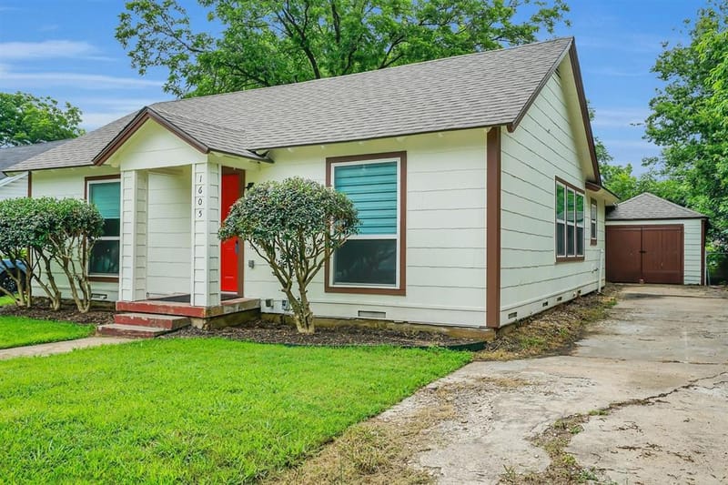 1605 Pine Street, Grand Prairie TX 75050 - Photo 2