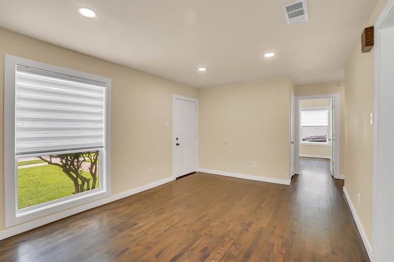 1605 Pine Street, Grand Prairie TX 75050 - Photo 7