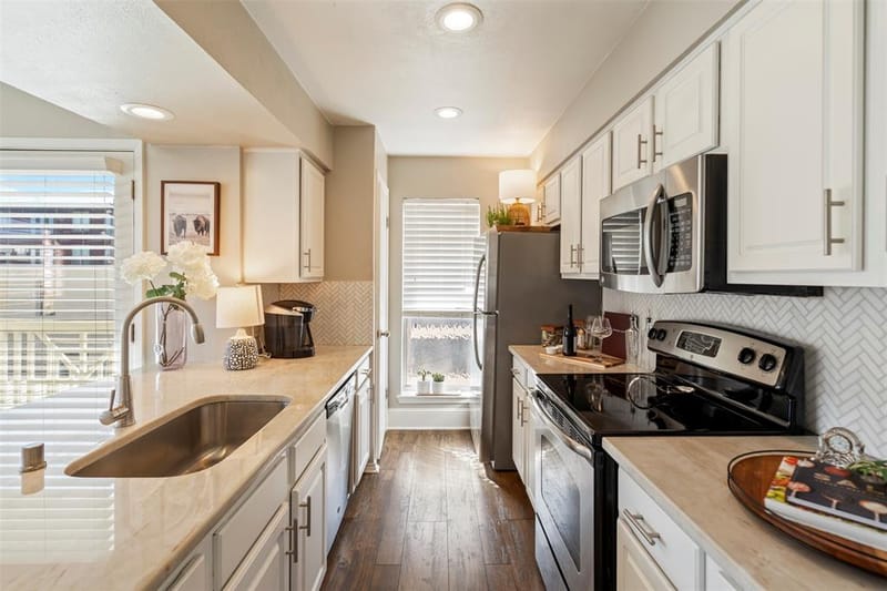 5916 Sandhurst Lane # 225, Dallas TX 75206 - Photo 9