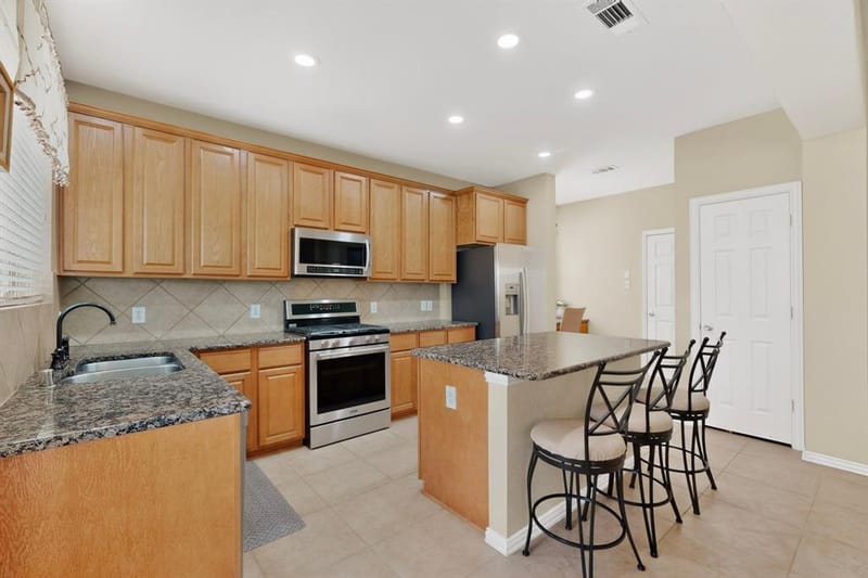 10505 sexton Drive, McKinney TX 75072 - Photo 12