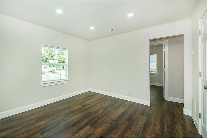 2502 Helmet Street, Irving TX 75060 - Photo 2
