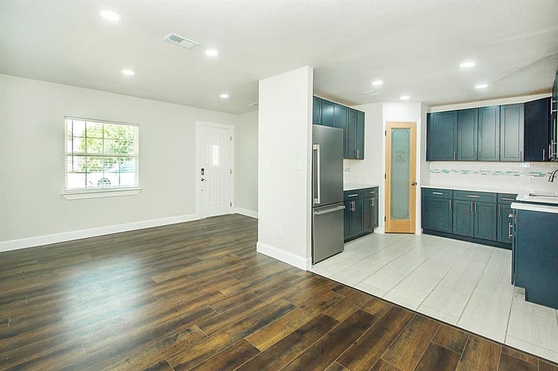 2502 Helmet Street, Irving TX 75060 - Photo 5