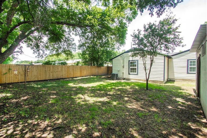 2502 Helmet Street, Irving TX 75060 - Photo 20