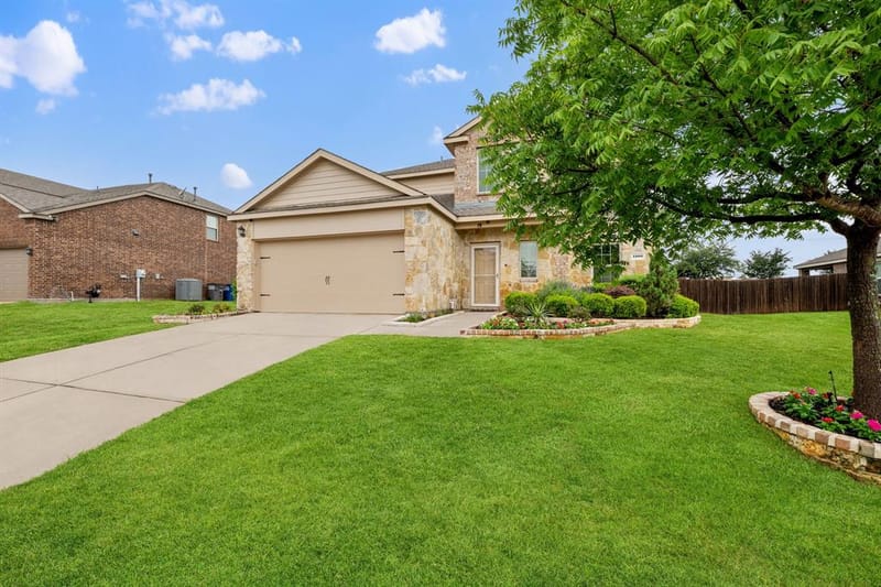 1306 Cedar Hollow Drive, Princeton TX 75407 - Photo 3