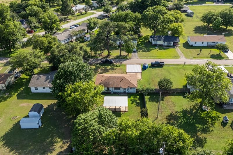 204 N Texas Street, Whitney TX 76692 - Photo 17