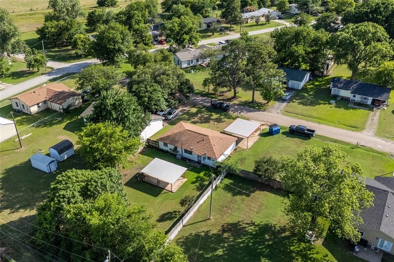 204 N Texas Street, Whitney TX 76692 - Photo 16
