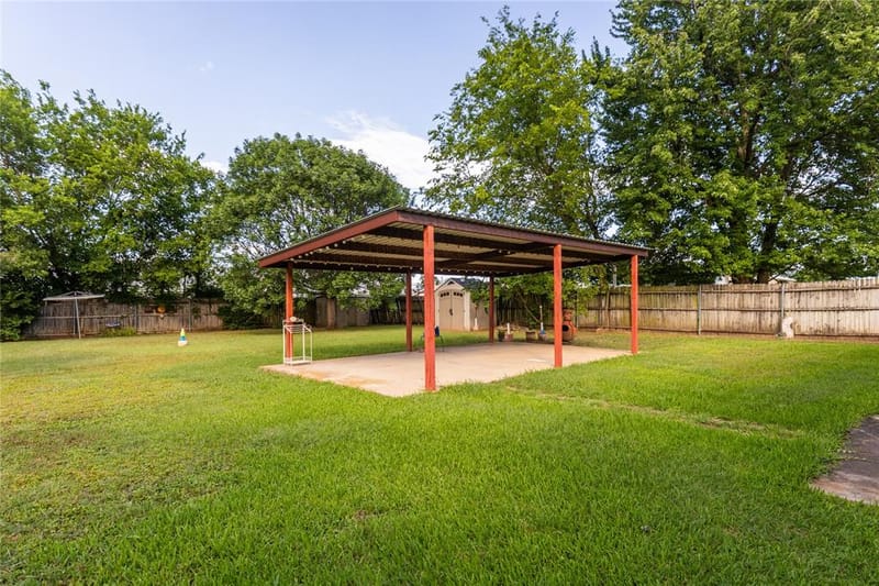204 N Texas Street, Whitney TX 76692 - Photo 12