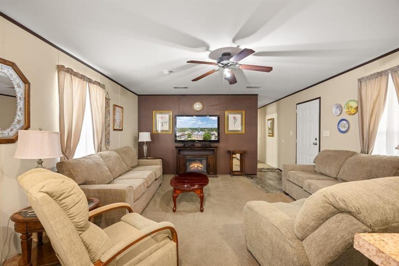 6619 Dayla Court, Granbury TX 76049 - Photo 12