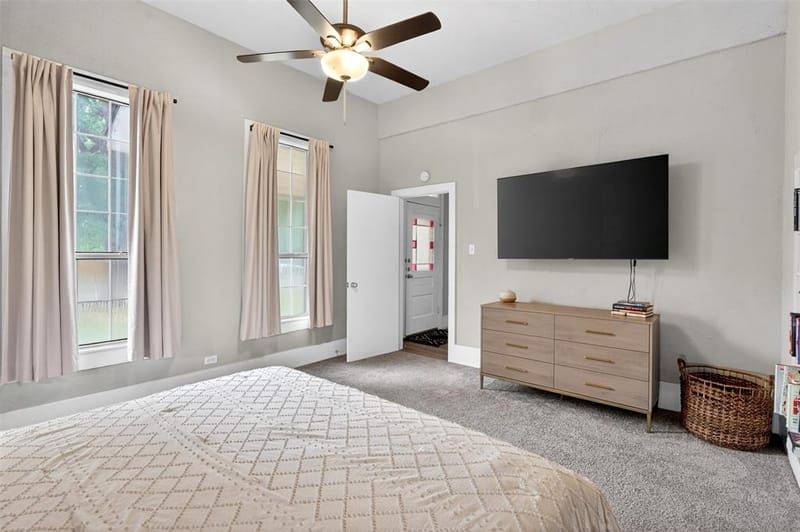 107 S Washington Street, Cleburne TX 76031 - Photo 8