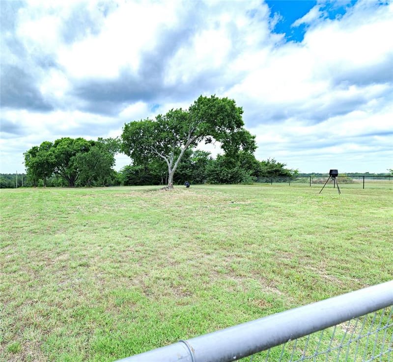 2250 County Road 2360, Decatur TX 76234 - Photo 27