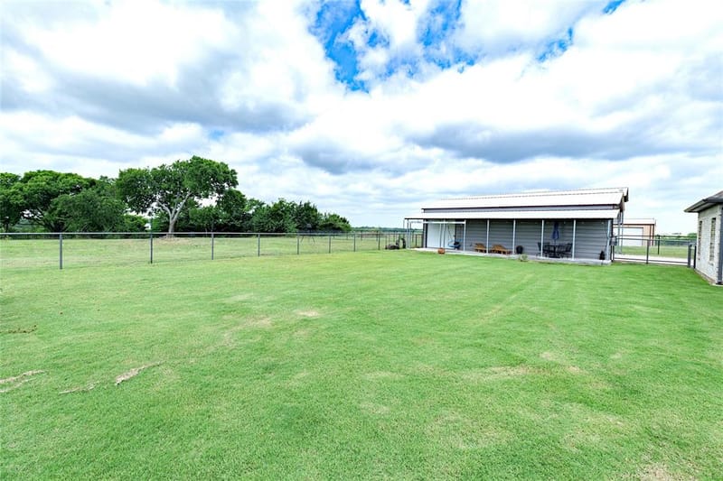 2250 County Road 2360, Decatur TX 76234 - Photo 25