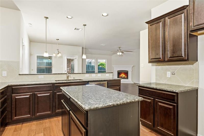 945 Lake Woodland Drive, Little Elm TX 75068 - Photo 5