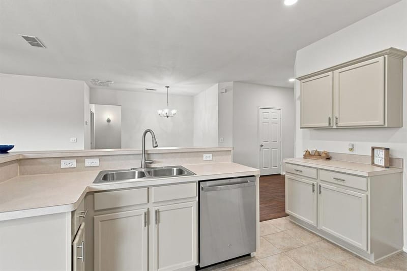 3904 San Lorenzo Drive, Denton TX 76210 - Photo 9