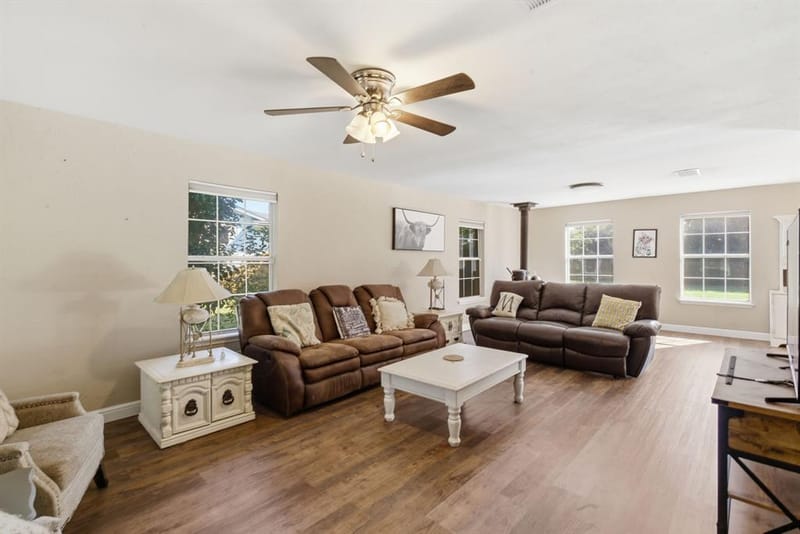 1925 N Dale Avenue, Stephenville TX 76401 - Photo 4