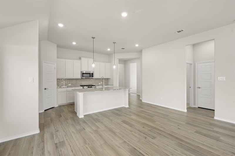 1004 Birchwood Drive, Crowley TX 76036 - Photo 10