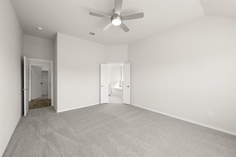 1004 Birchwood Drive, Crowley TX 76036 - Photo 14