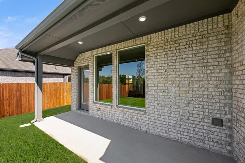1004 Birchwood Drive, Crowley TX 76036 - Photo 25