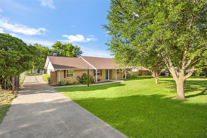 103 Cedar Drive, Oak Leaf TX 75154 - Photo 7