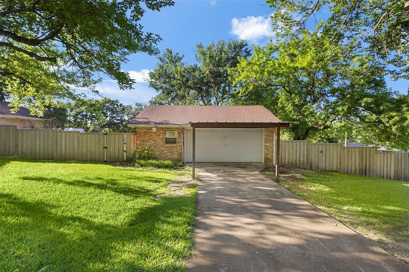 103 Cedar Drive, Oak Leaf TX 75154 - Photo 33