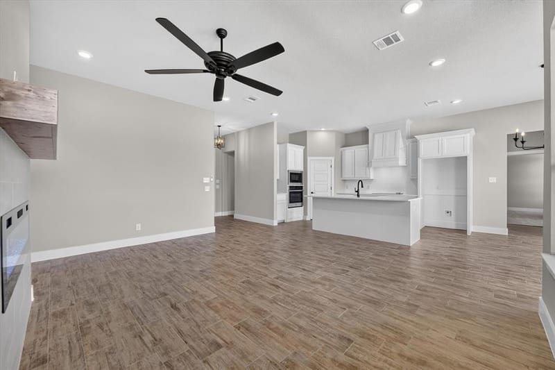 1026 Colt Road, Springtown TX 76082 - Photo 13