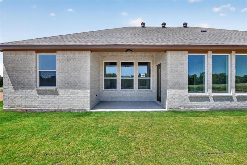 1026 Colt Road, Springtown TX 76082 - Photo 35
