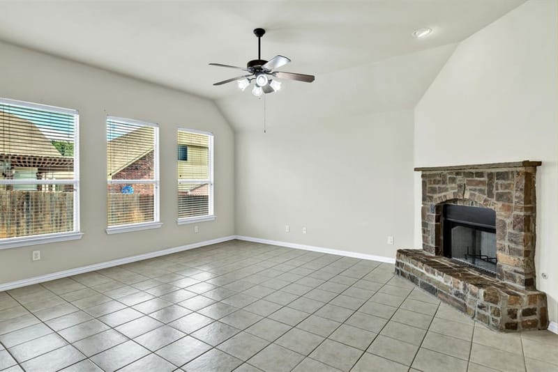 729 Red Elm Lane, Fort Worth TX 76131 - Photo 17