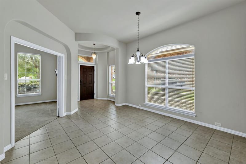 729 Red Elm Lane, Fort Worth TX 76131 - Photo 9