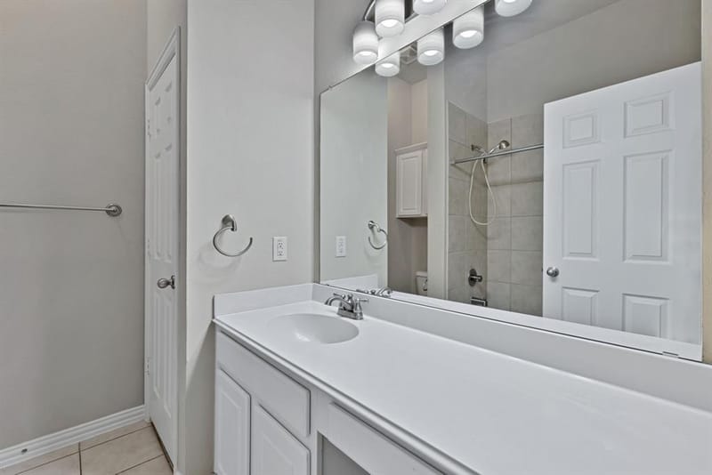 729 Red Elm Lane, Fort Worth TX 76131 - Photo 30