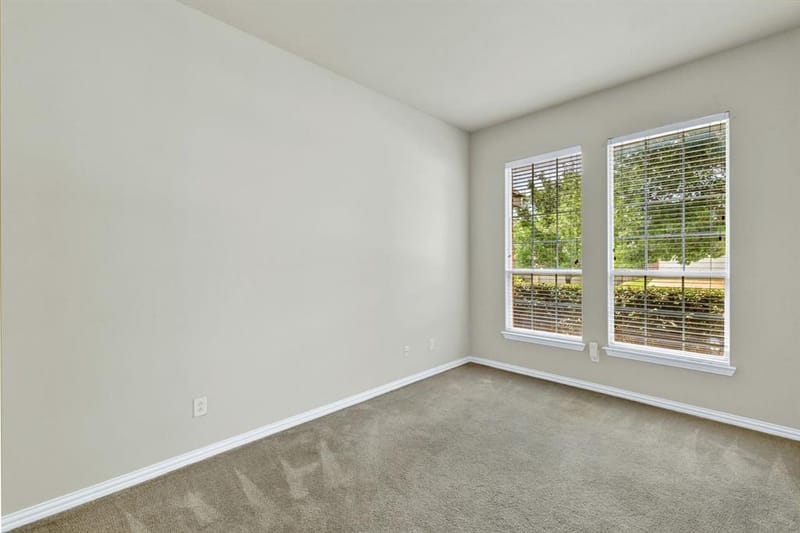 729 Red Elm Lane, Fort Worth TX 76131 - Photo 4