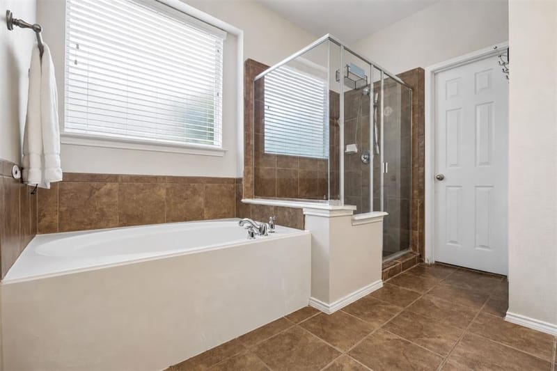 9004 Regal Oaks Drive, McKinney TX 75072 - Photo 16