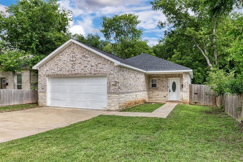 2763 Prosperity Avenue, Dallas TX 75216 - Photo 2