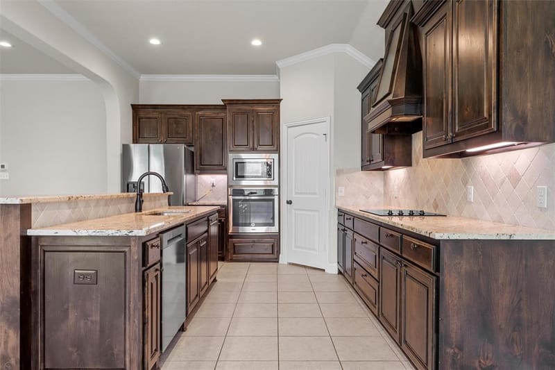 1093 Hesselridge Drive, Hewitt TX 76643 - Photo 14