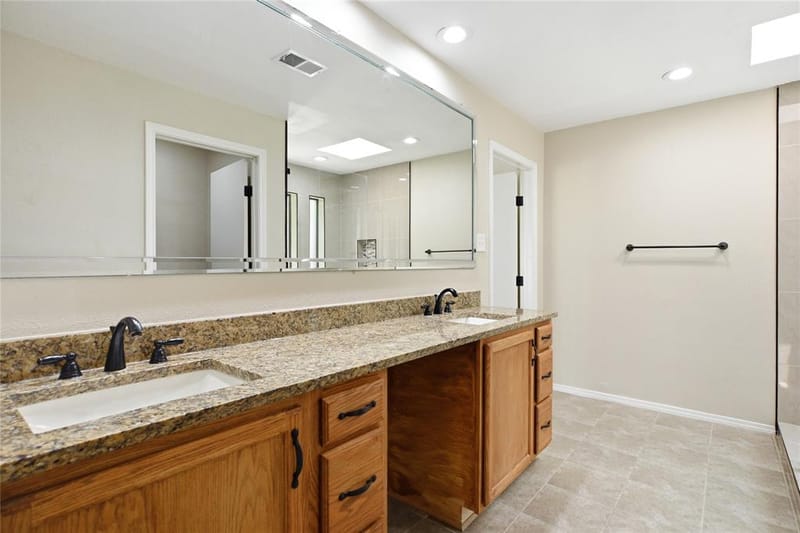 1905 Wedgewood Drive, Grand Prairie TX 75050 - Photo 16