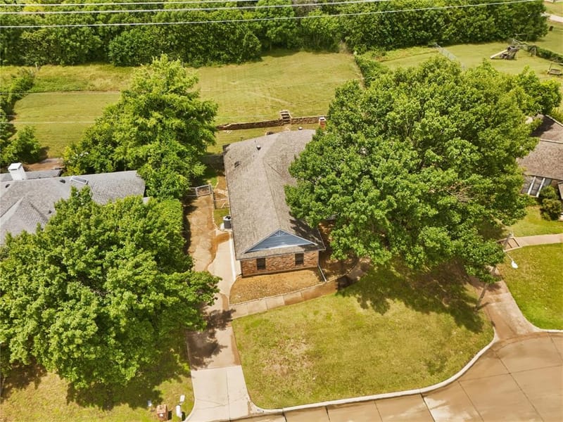 1905 Wedgewood Drive, Grand Prairie TX 75050 - Photo 28