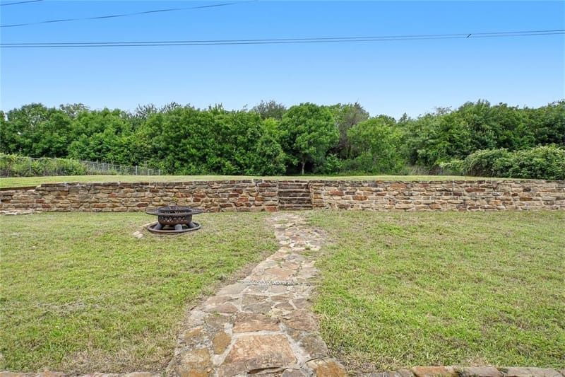 1905 Wedgewood Drive, Grand Prairie TX 75050 - Photo 25