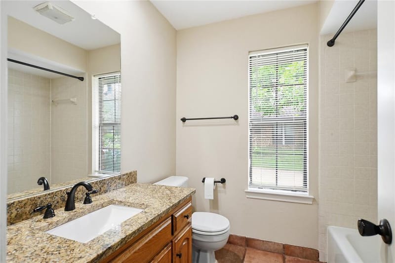 1905 Wedgewood Drive, Grand Prairie TX 75050 - Photo 21