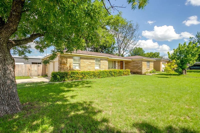 601 Perry Drive, White Settlement TX 76108 - Photo 2