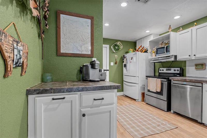 704 S Marable Street, West TX 76691 - Photo 8