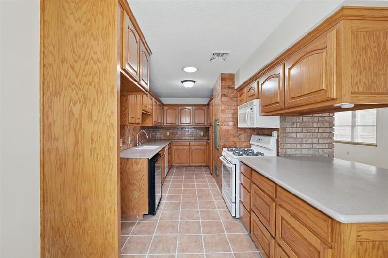 1801 Tyler Avenue, Euless TX 76040 - Photo 18
