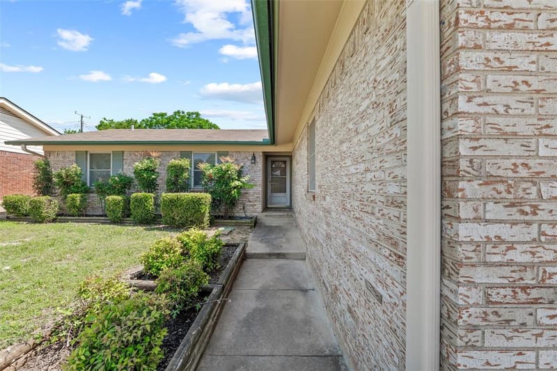 1801 Tyler Avenue, Euless TX 76040 - Photo 4