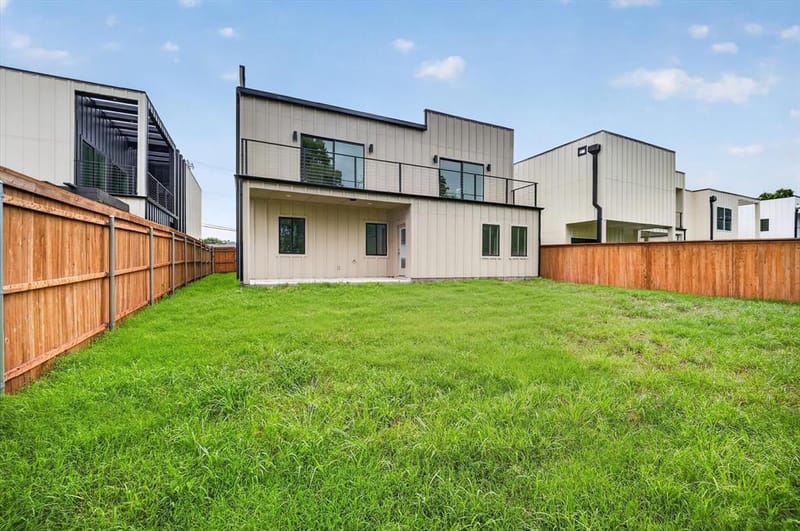 105 Rolston Road, Irving TX 75060 - Photo 35