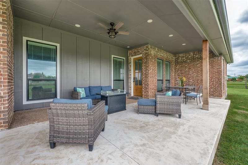 13840 Megan Drive, Justin TX 76247 - Photo 34