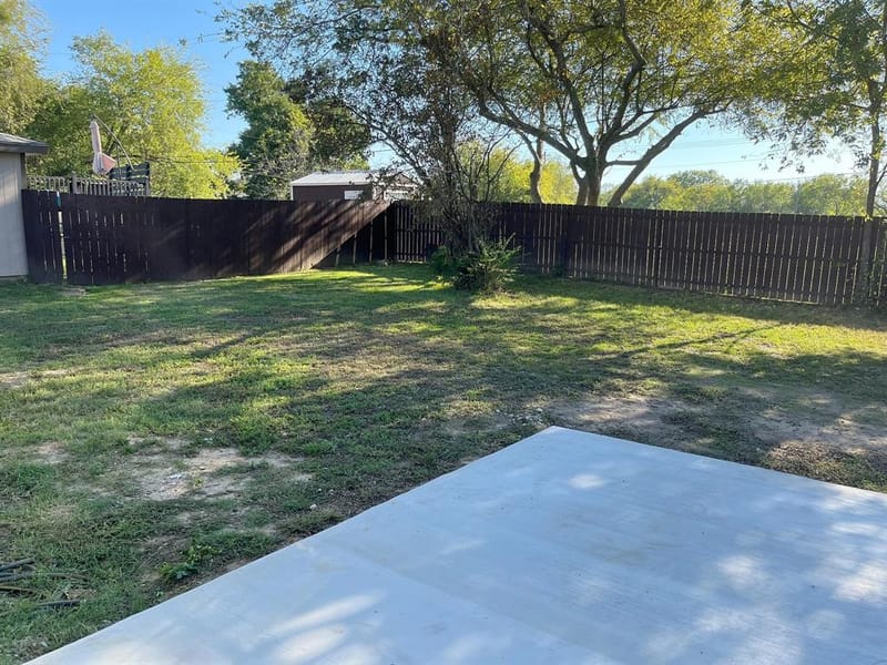 110 Circle Drive, Point TX 75472 - Photo 9