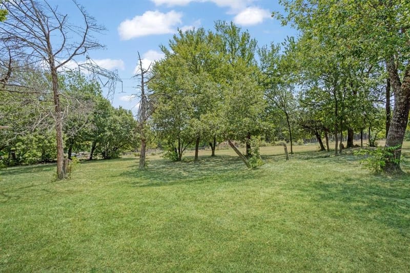 1250 Garrett Road, Whitewright TX 75491 - Photo 27