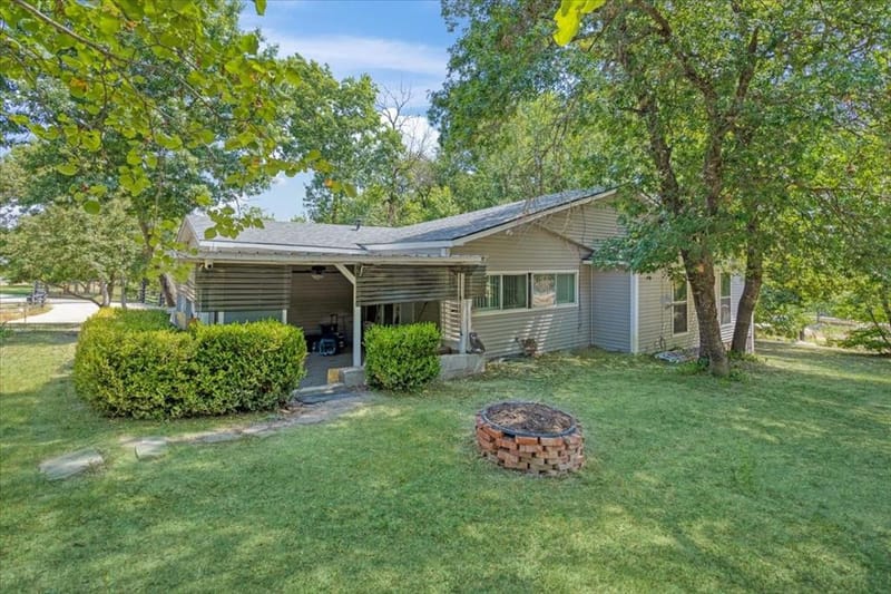 1250 Garrett Road, Whitewright TX 75491 - Photo 11