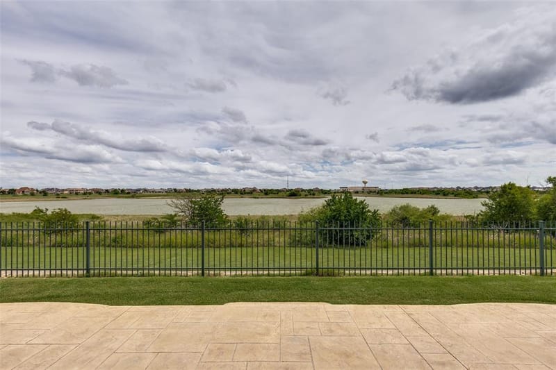 1457 Harbor Springs Drive, Frisco TX 75036 - Photo 4