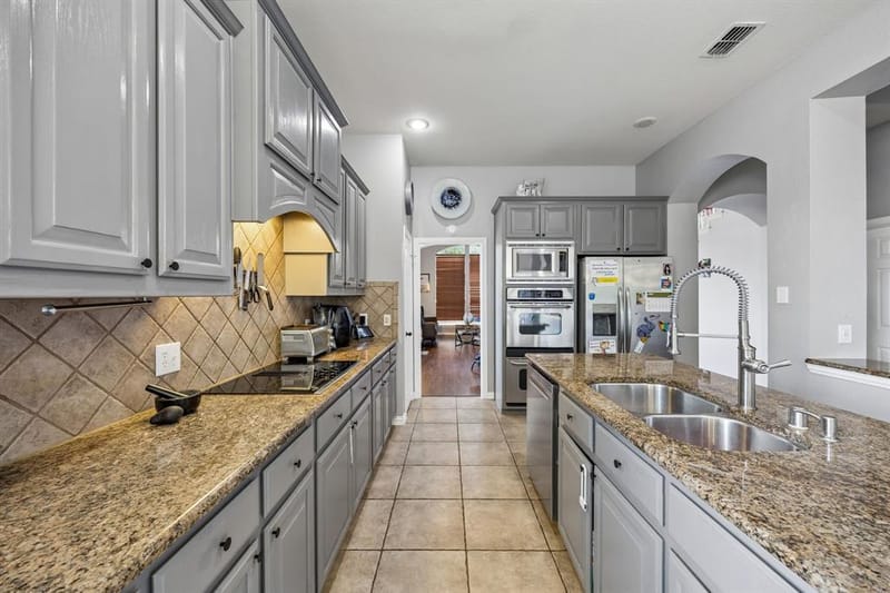 6211 Crestridge Lane, Sachse TX 75048 - Photo 8