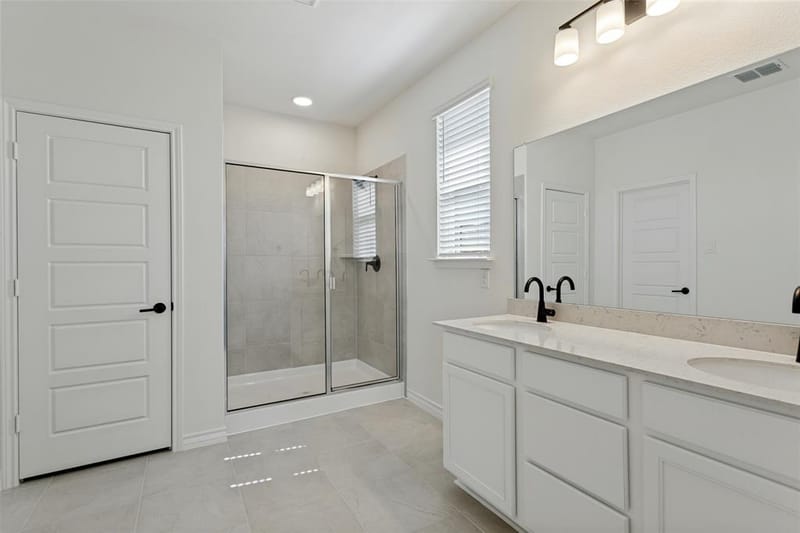 2708 Goldfinch Drive, Denton TX 76205 - Photo 17